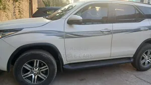 Toyota Fortuner 2017 White