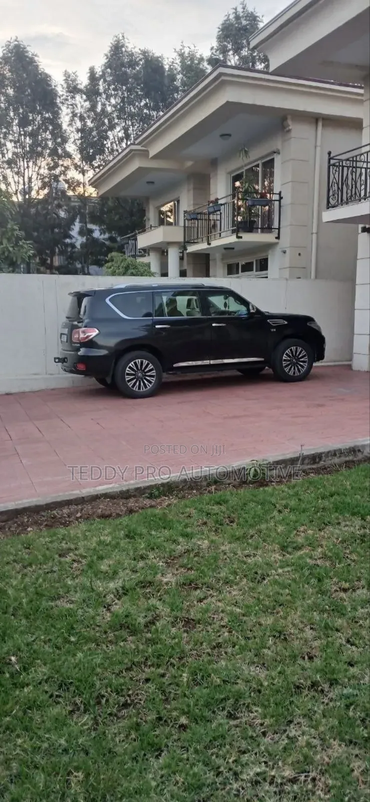 Nissan Patrol 2016 Black