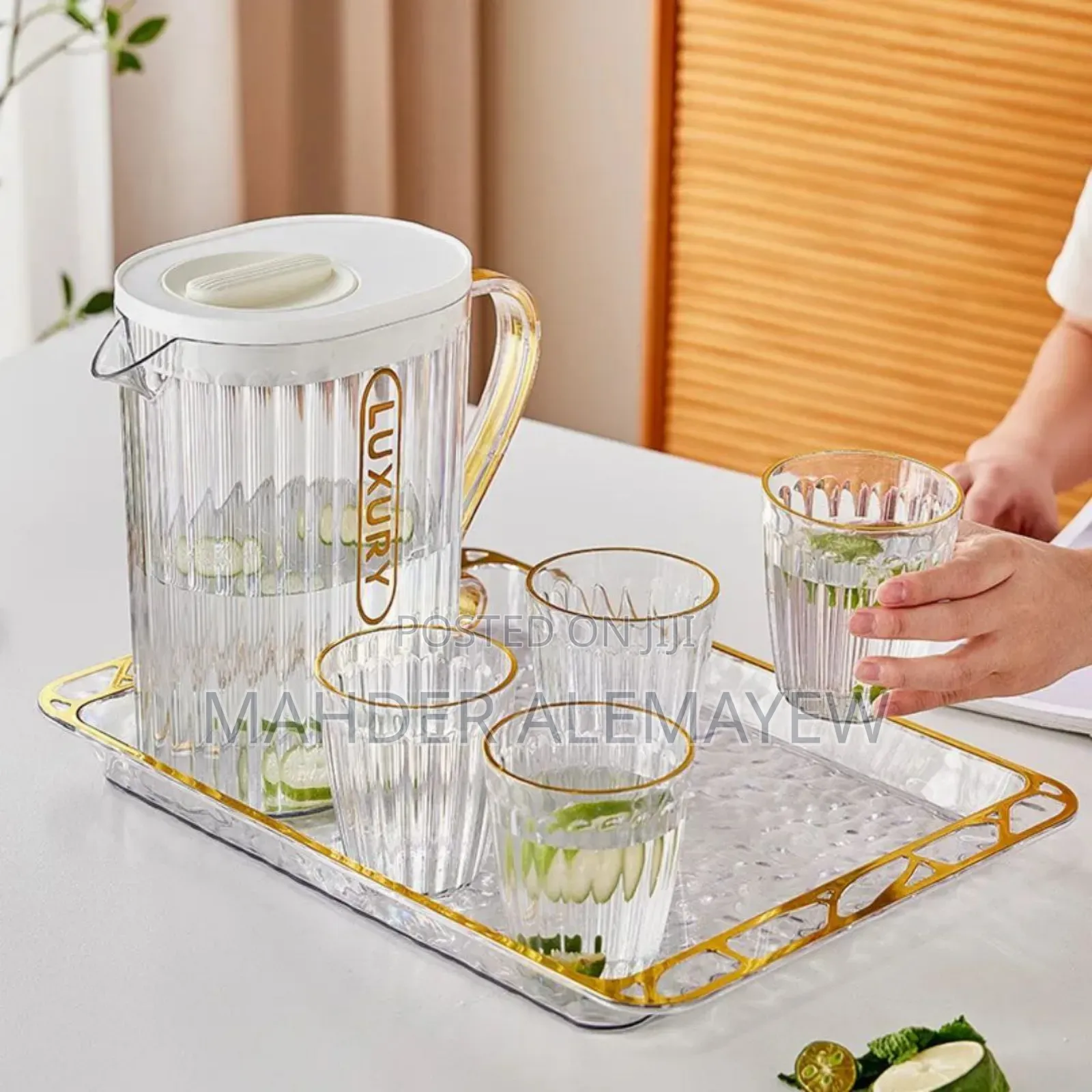 Luxury Water Jug With 4 Cups