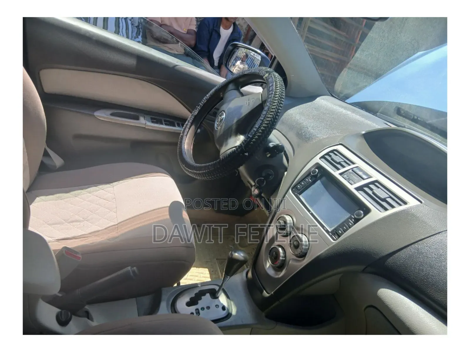 Toyota Yaris Base Sedan 4dr 2010 Blue