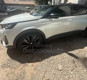 Peugeot 5008 2022 White