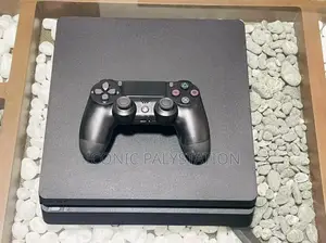 New Palystation 4 Slim With Orginal Joystik