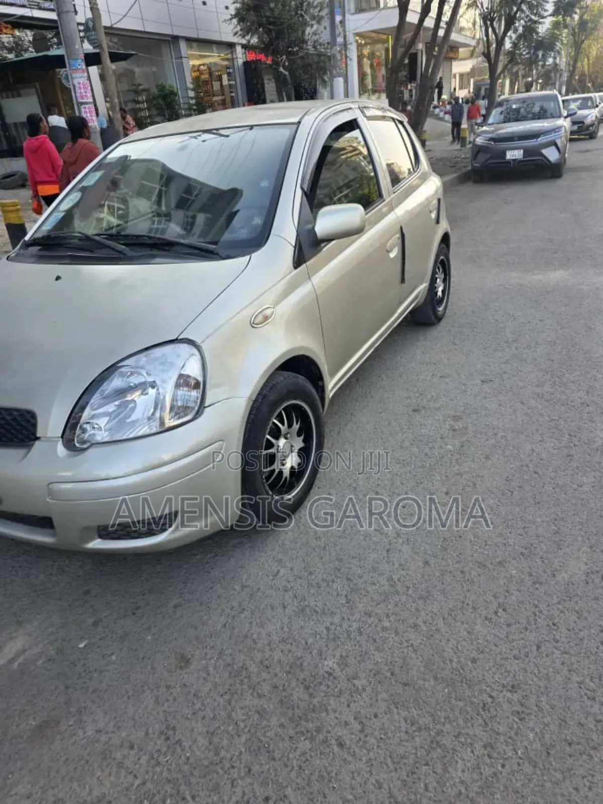 Toyota Vitz 2003 Gold