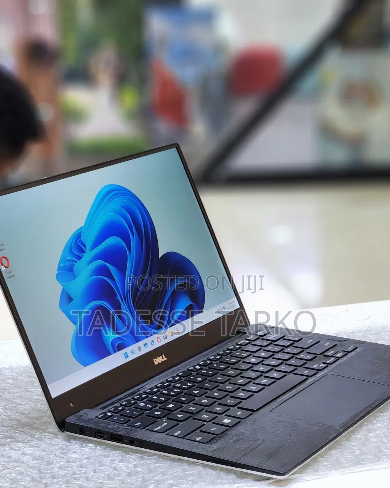 New Laptop Dell 8GB Intel Core I7 SSD 256GB