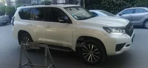 Toyota Land Cruiser Prado 2023 White