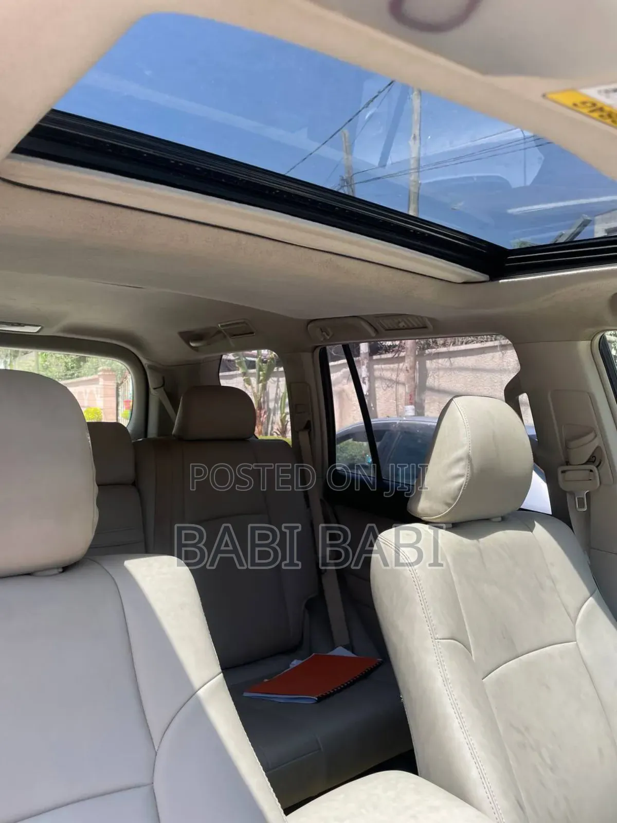 Toyota Land Cruiser Prado 2023 White