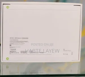 Photo - New Laptop Apple MacBook 16GB Apple M5 SSD 512GB