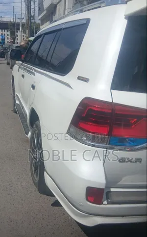 Toyota Land Cruiser 4.5 V8 GXR 2009 White