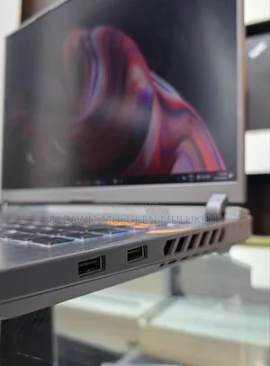 New Laptop Asus ROG Strix G15 16GB Intel Core I9 SSD 1T