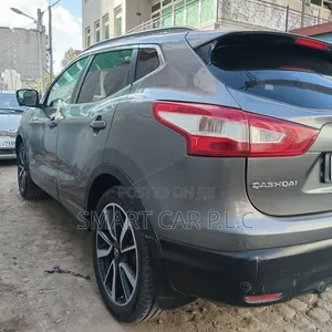 Nissan Qashqai 2016 Gray