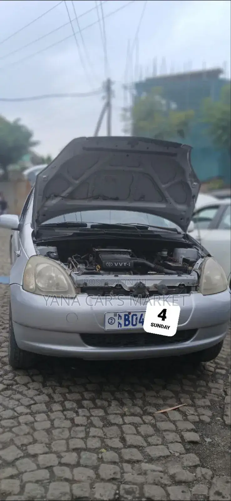 Toyota Vitz 2001 Silver