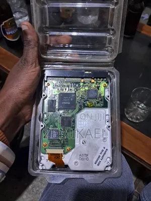 Vintage Quantum Fireball St 3.5 Series Internal Hard Drive.