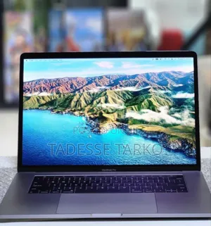 New Laptop Apple MacBook Pro 2017 16GB Intel Core I7 SSD 512GB