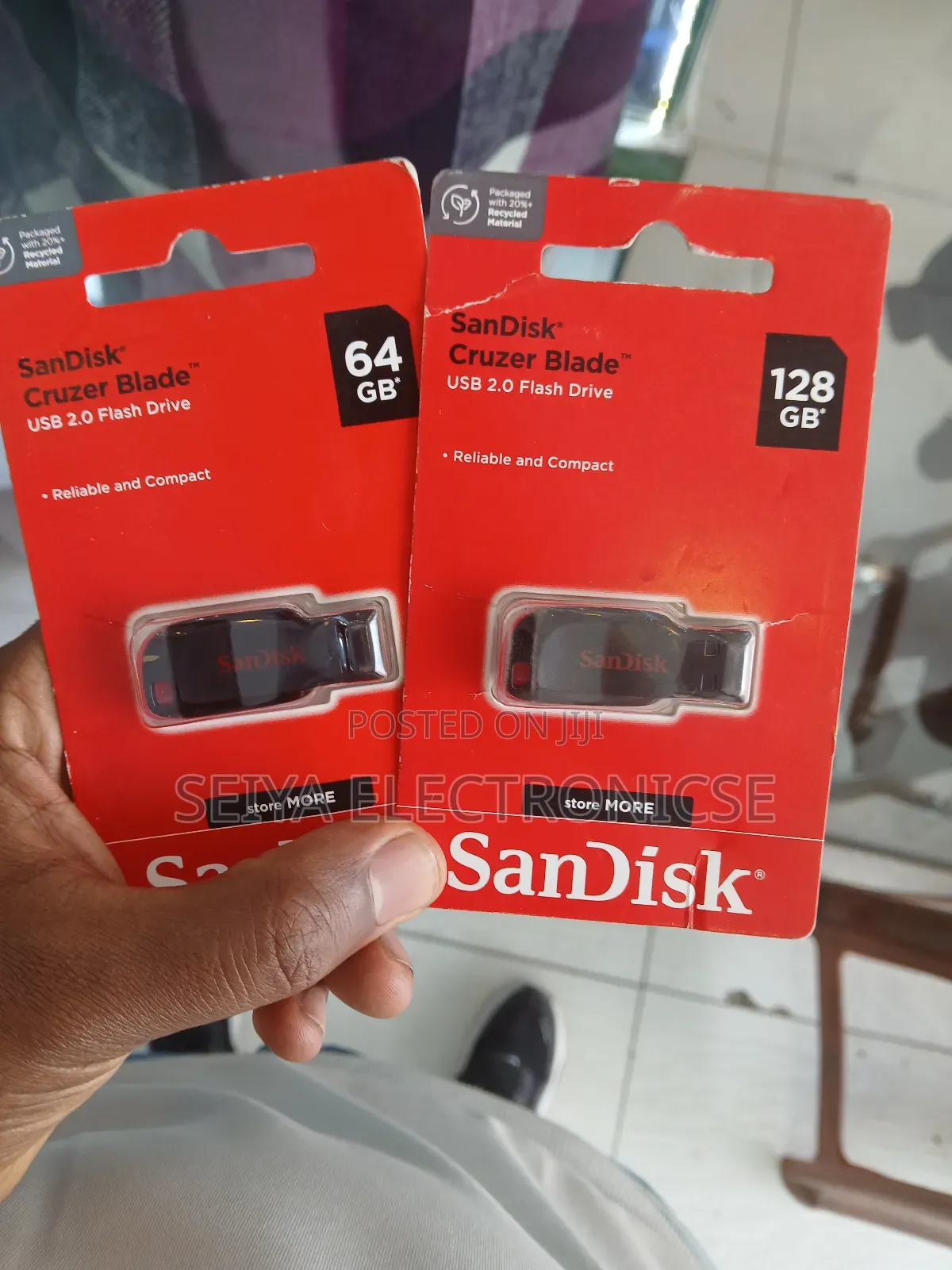 Sandisk Cruzer Blade Usb 2.0 Flash Drive With 128 Gb Capacity.