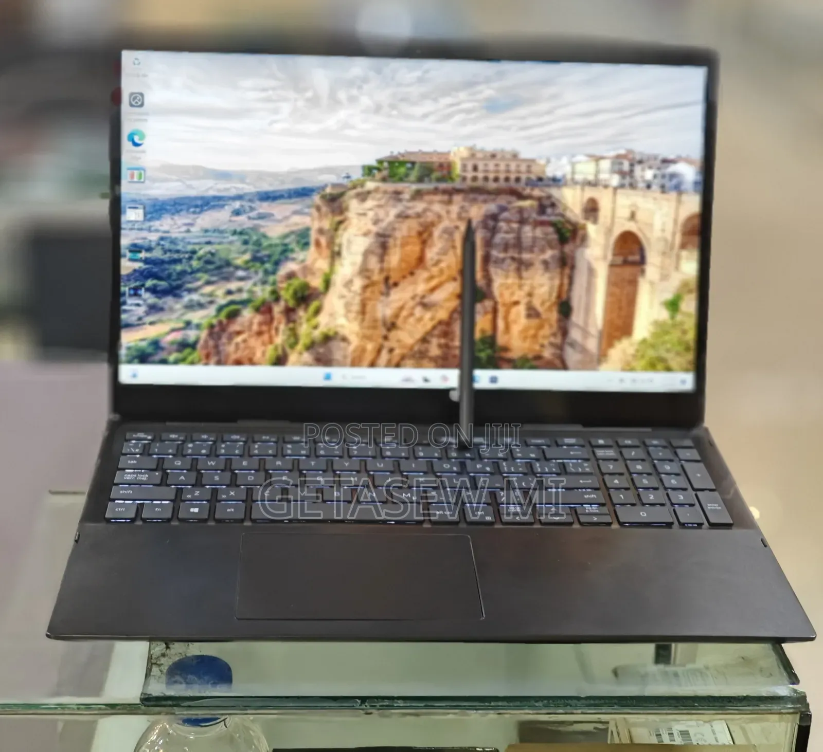 New Laptop Dell Inspiron 15 16GB Intel Core I7 SSD 512GB