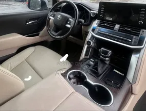 Toyota Land Cruiser 2022 Gray