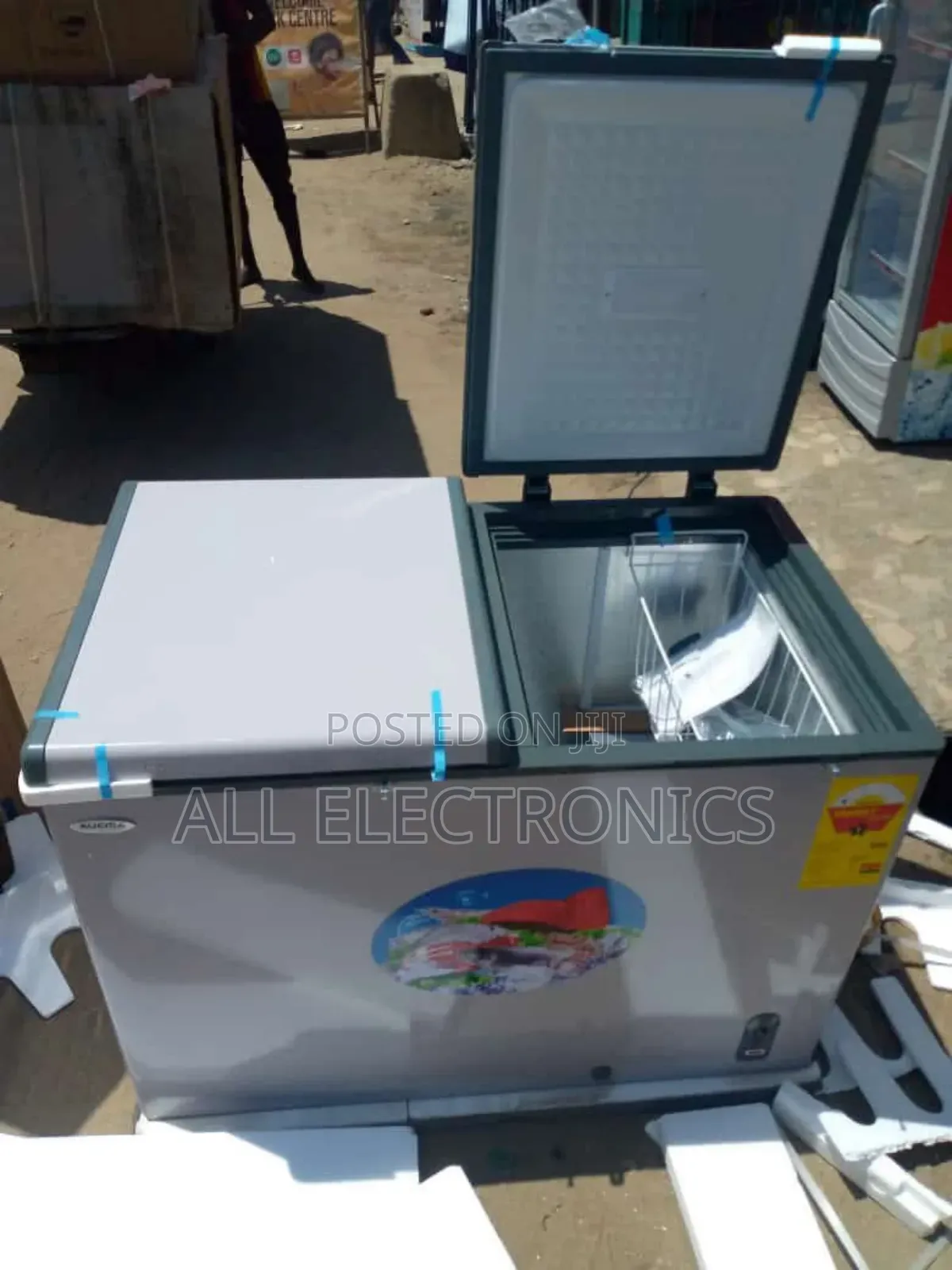 Konka 350 Chest Freezer