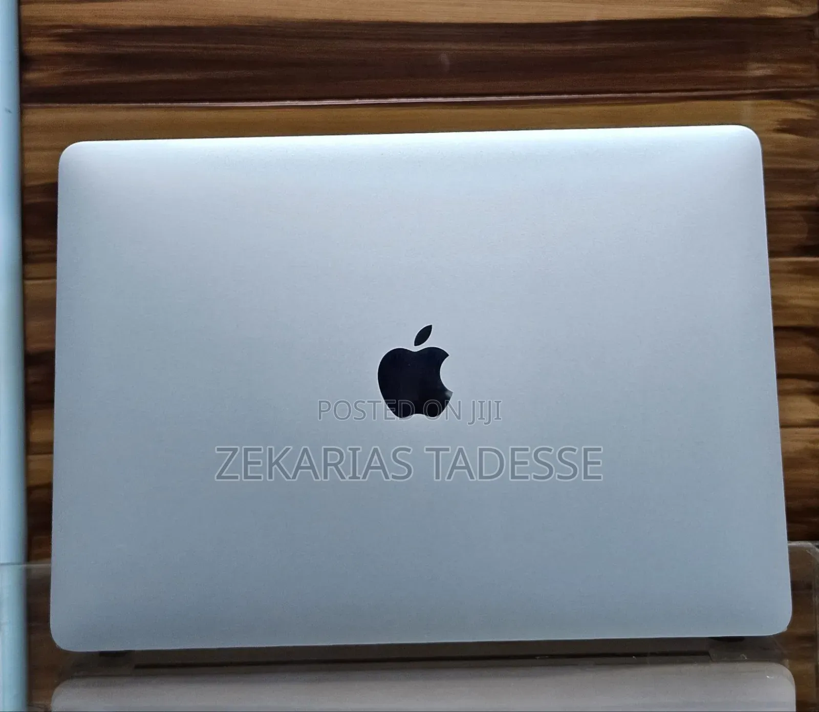 New Laptop Apple MacBook Pro 2019 8GB Intel Core I5 SSD 128GB