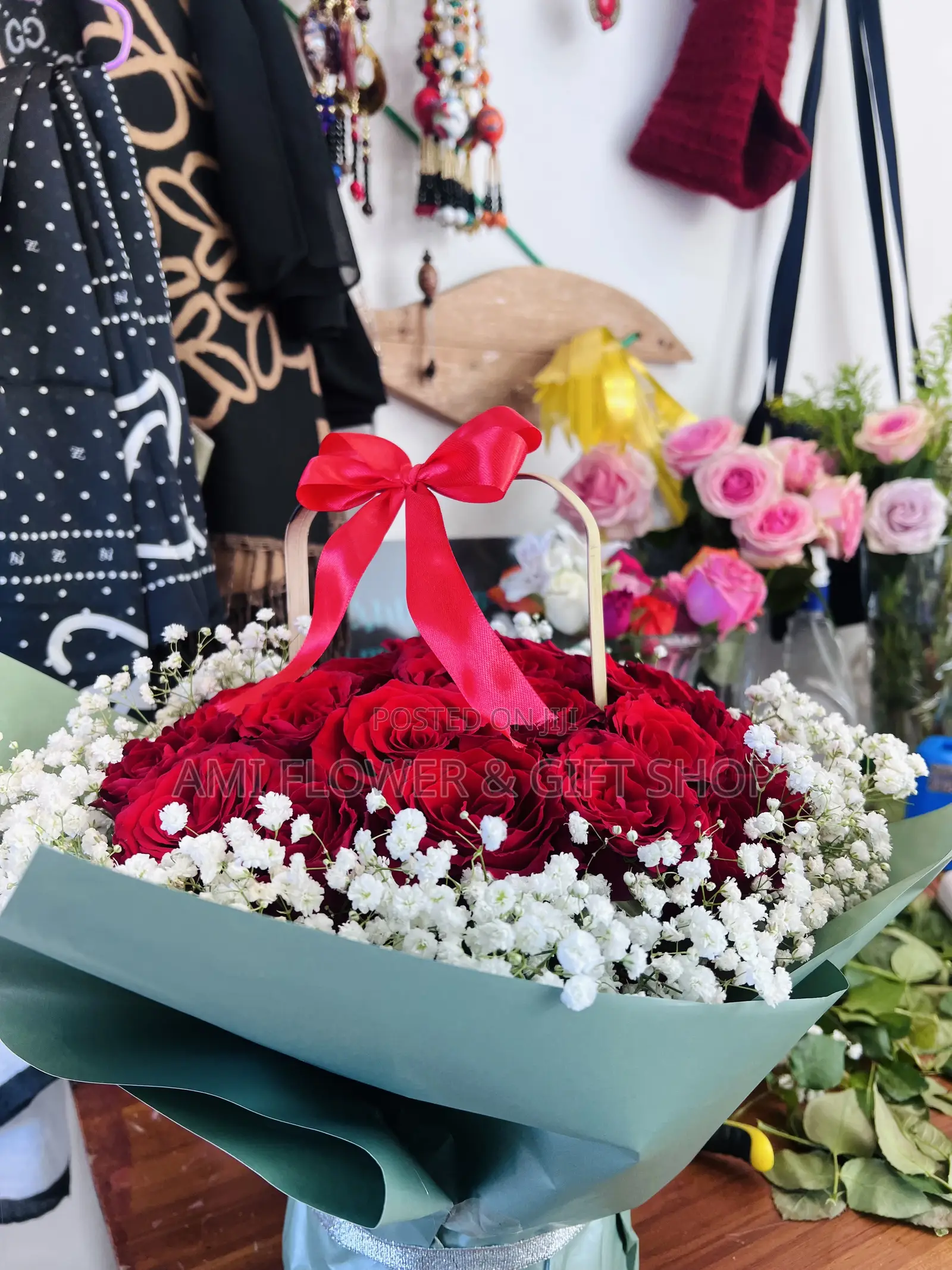 Fresh Red Rose Flowers – Perfect for Gifts Love