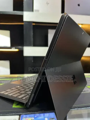 New Laptop Microsoft Surface Pro 10 16GB Intel Core Ultra 5 SSD 256GB