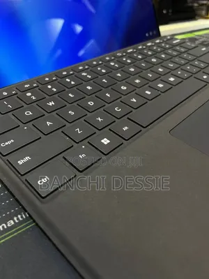 New Laptop Microsoft Surface Pro 10 16GB Intel Core Ultra 5 SSD 256GB