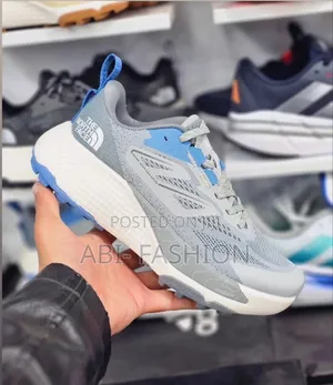 The North Face 500 Shoe