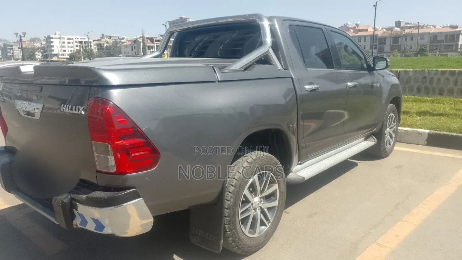 Toyota Hilux Revo Double Cab Deisel 2.4 AWD 2019 Gray