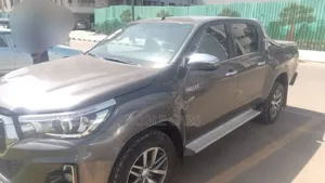 Toyota Hilux Revo Double Cab Deisel 2.4 AWD 2019 Gray