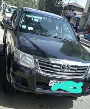 Toyota Hilux SR5 BLACK 4x4 2014 Matt Black