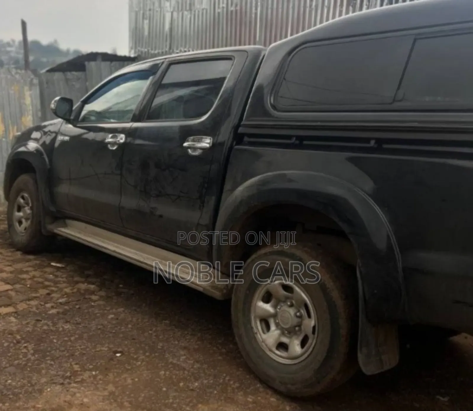 Toyota Hilux SR5 BLACK 4x4 2014 Matt Black