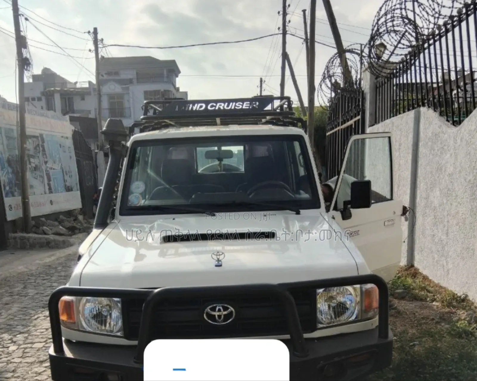 Toyota Land Cruiser 2020 White