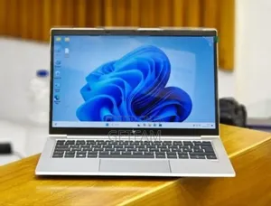 New Laptop HP EliteBook 835 G7 16GB AMD Ryzen 5 SSD 512GB