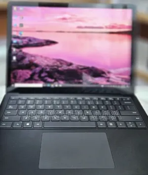 New Laptop Microsoft Surface 16GB Intel Core I7 SSD 512GB