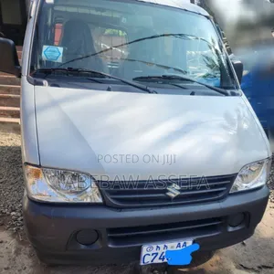 Suzuki APV Pan Vanel 2025 Silver