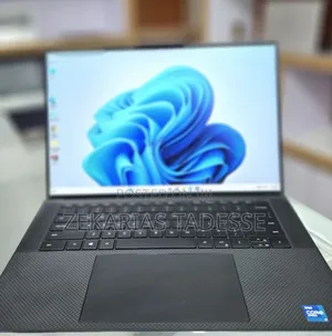 New Laptop Dell 16GB Intel Core i7 SSD 512GB