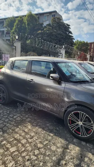Suzuki Swift 2021 Gray