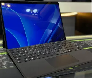 New Laptop Microsoft Surface Pro 10 16GB Intel Core Ultra 5 SSD 256GB