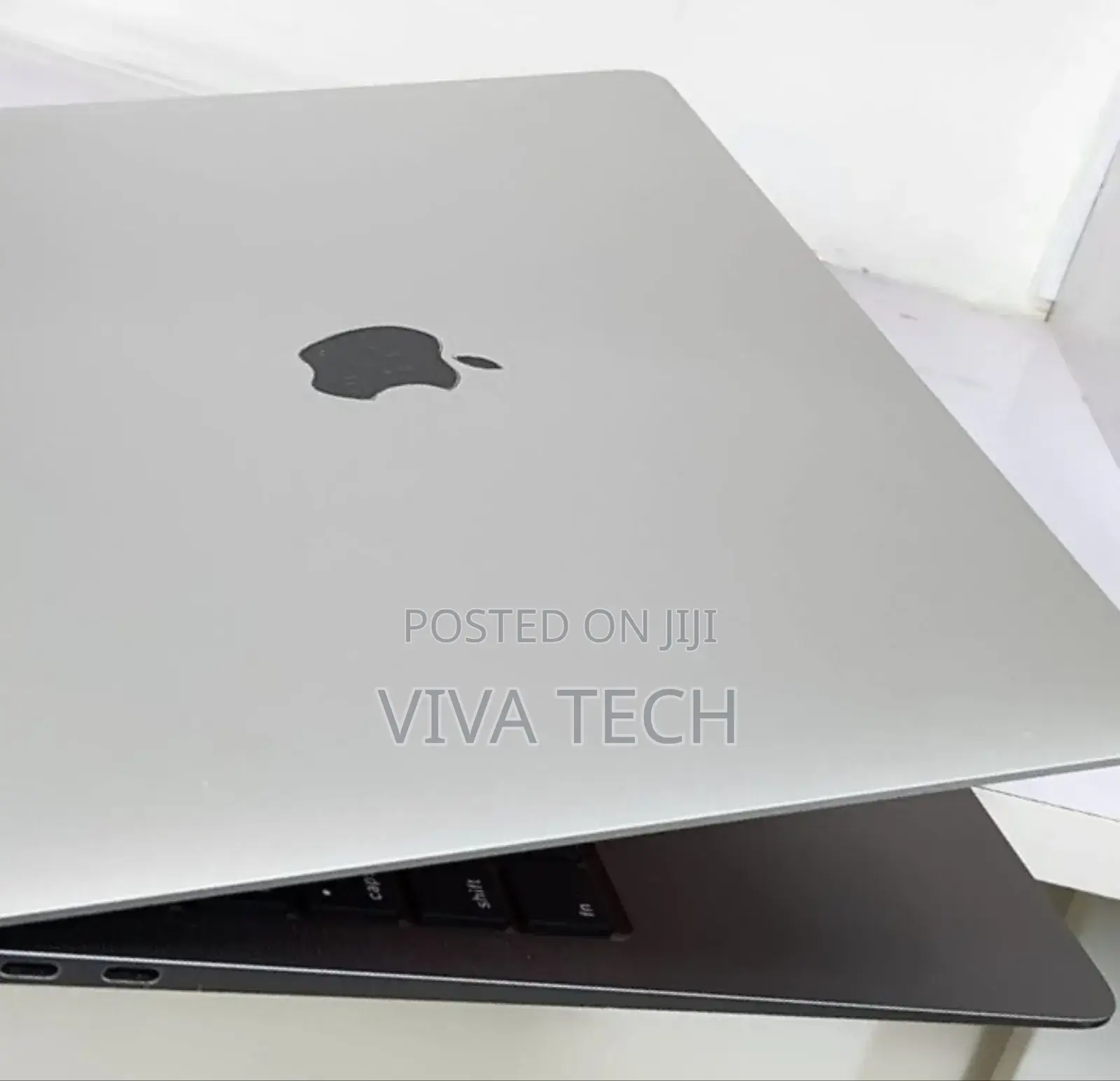 New Laptop Apple MacBook Air 2020 M1 8GB Intel Core I5 SSD 256GB