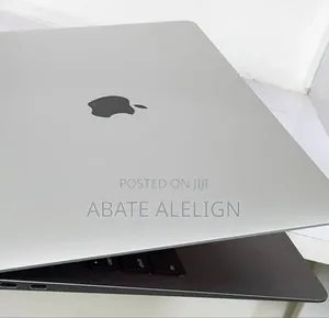 New Laptop Apple MacBook Air 2020 M1 8GB Intel Core I5 SSD 256GB