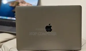 New Laptop Apple MacBook Pro 2019 16GB Intel Core I7 SSD 1T