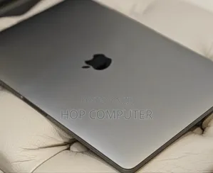 New Laptop Apple MacBook Pro 2019 16GB Intel Core I7 SSD 1T