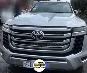 Toyota Land Cruiser 3.5 V6 2022 Silver