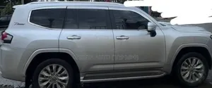 Toyota Land Cruiser 3.5 V6 2022 Silver
