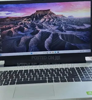 New Laptop Dell 16GB Intel Core I7 SSD 512GB