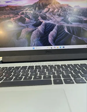 New Laptop Dell 16GB Intel Core I7 SSD 512GB