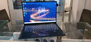 New Laptop Lenovo Yoga 7i 32GB Intel Core Ultra 7 SSD 1T