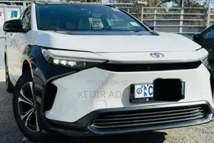Toyota bZ4X 2023 White