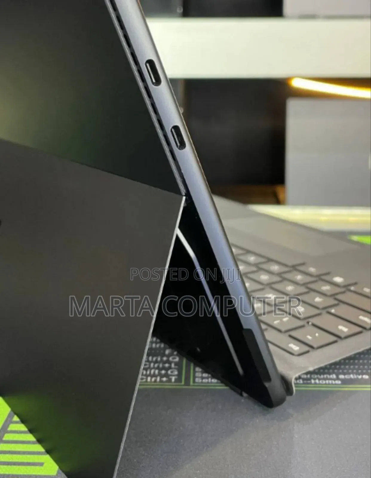 New Laptop Microsoft Surface Pro 10 16GB Intel Core Ultra 5 SSD 256GB
