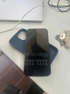 Apple iPhone 15 128 GB Gray