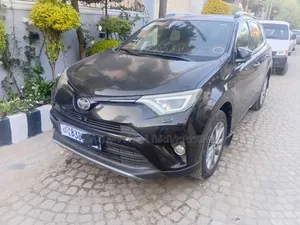 Toyota RAV4 2018 Maroon